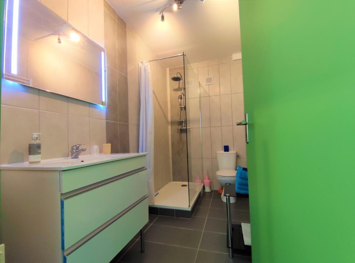 6 Appartements Et 4 Adresses A Mi-Chemin Entre Le Vieux Port Et L Ile De Re ลาโรแชล ภายนอก รูปภาพ