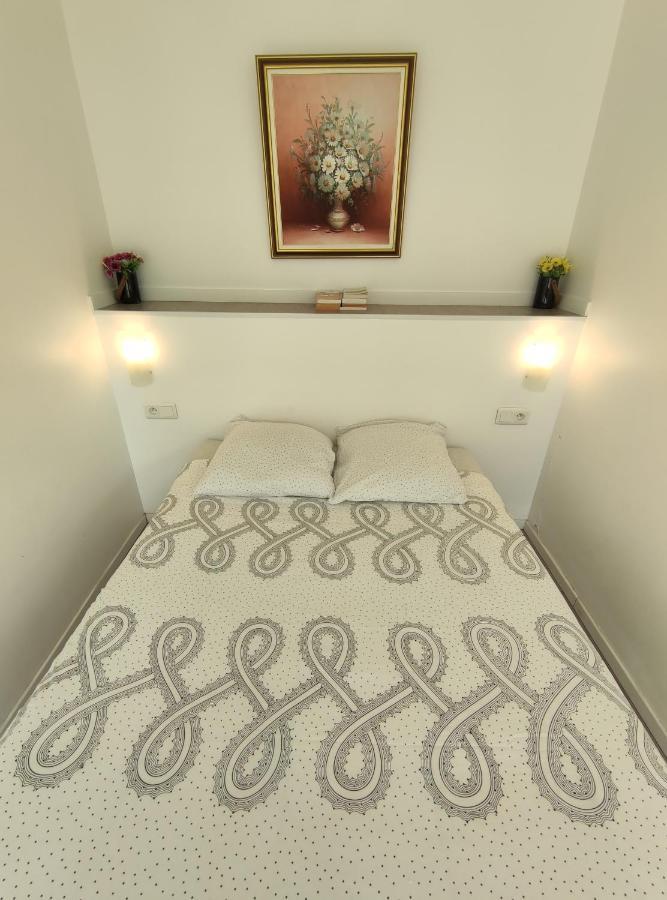 6 Appartements Et 4 Adresses A Mi-Chemin Entre Le Vieux Port Et L Ile De Re ลาโรแชล ภายนอก รูปภาพ