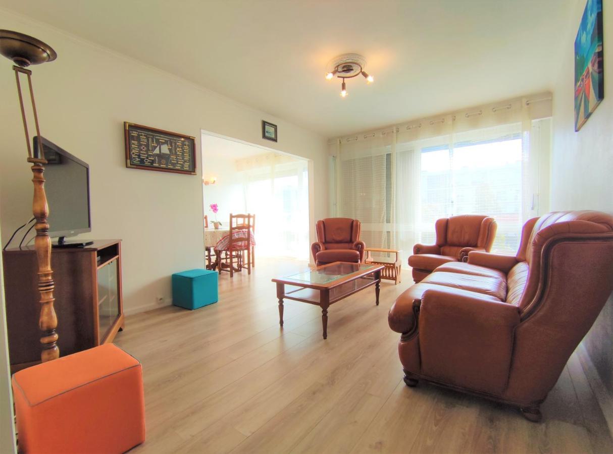 6 Appartements Et 4 Adresses A Mi-Chemin Entre Le Vieux Port Et L Ile De Re ลาโรแชล ภายนอก รูปภาพ