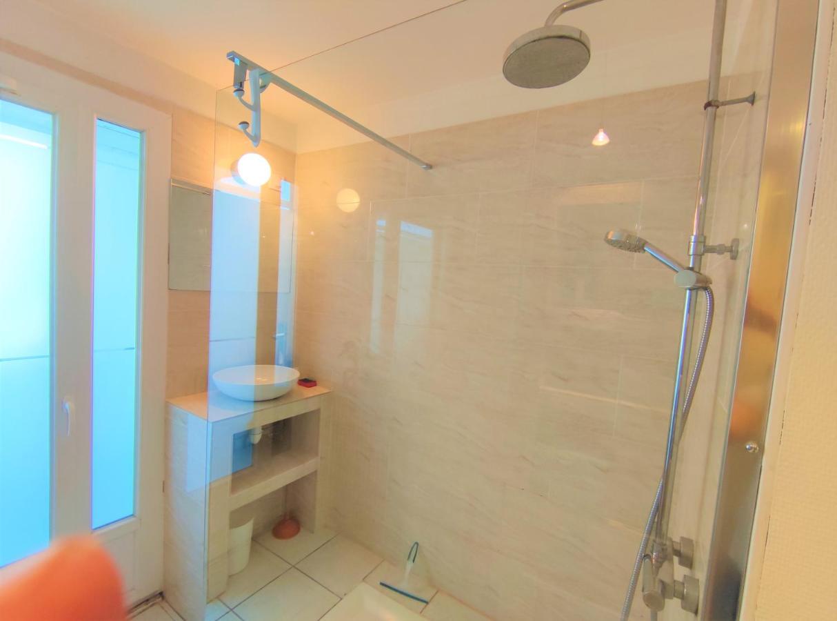 6 Appartements Et 4 Adresses A Mi-Chemin Entre Le Vieux Port Et L Ile De Re ลาโรแชล ภายนอก รูปภาพ