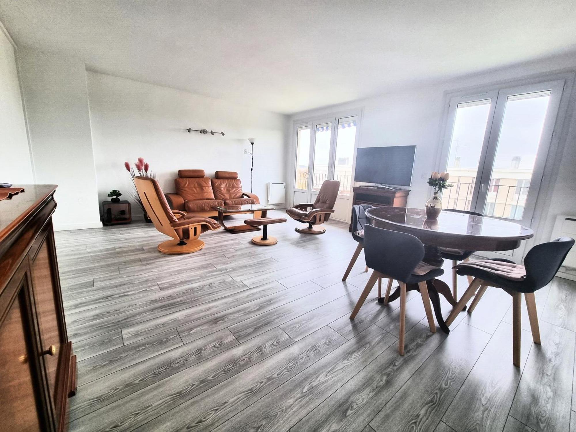 6 Appartements Et 4 Adresses A Mi-Chemin Entre Le Vieux Port Et L Ile De Re ลาโรแชล ภายนอก รูปภาพ